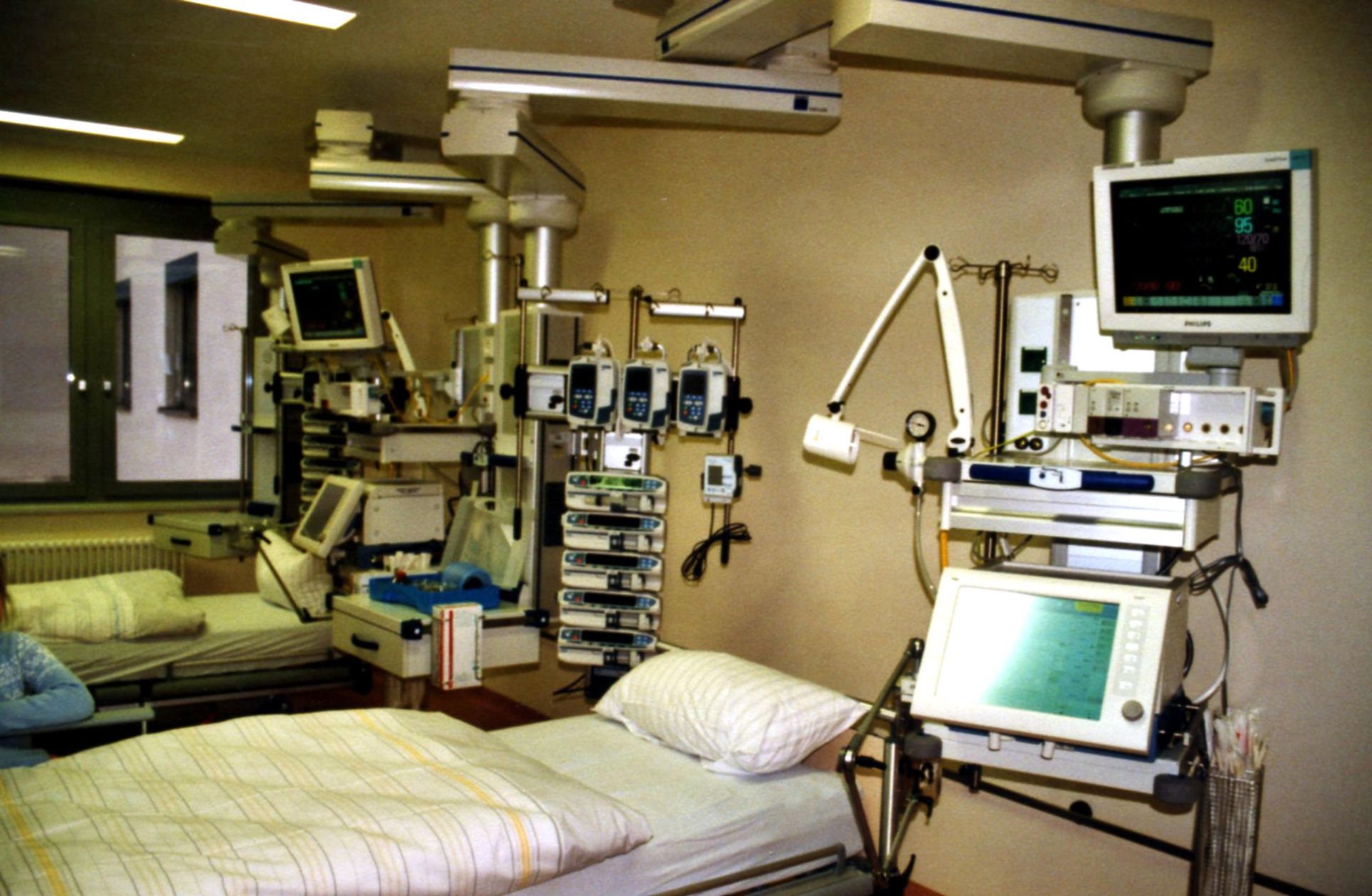 Thiết bị phòng sạch trong phòng hồi sức tích cực ICU