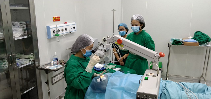 Thiết bị phòng sạch phòng mổ mắt