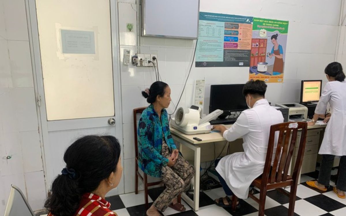 Những bất cập trong kiểm soát nhiễm khuẩn tại trạm y tế xã